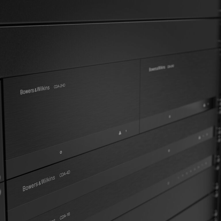 Bowers & Wilkins CDA-4D Didtribution Amplifier2